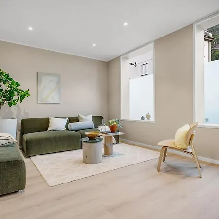 Apartment Beautiful 3 Centrally Located In Sandviken *