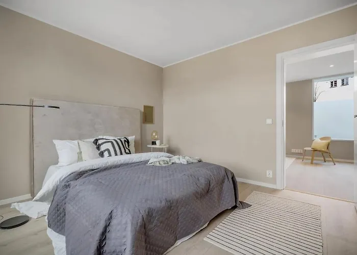 Beautiful 3 Centrally Located In Sandviken Apartamento *